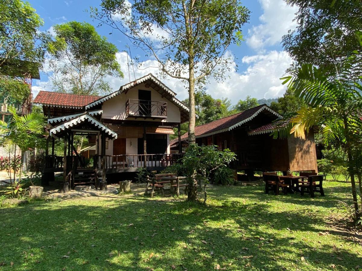 Rustic Chalet - Dahlia N Mawar At Sedim Vista Kulim Eksteriør bilde